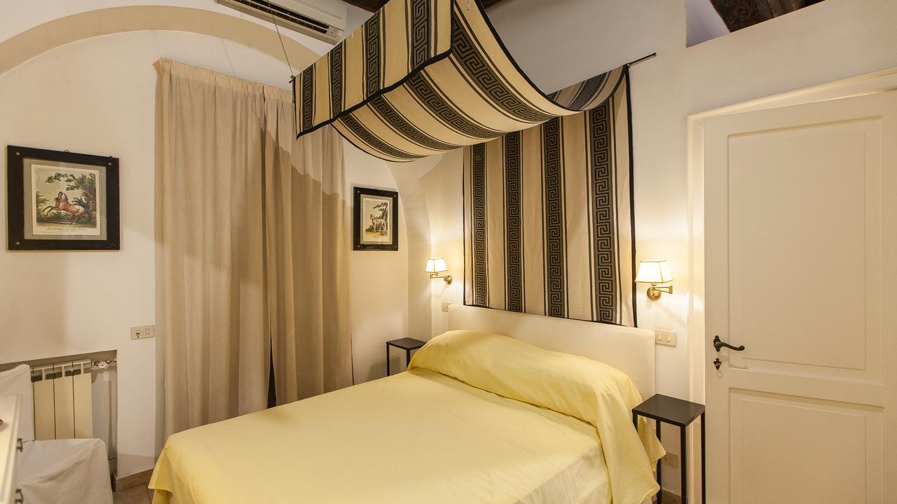 Teatro Pace Apartment โรม ภายนอก รูปภาพ